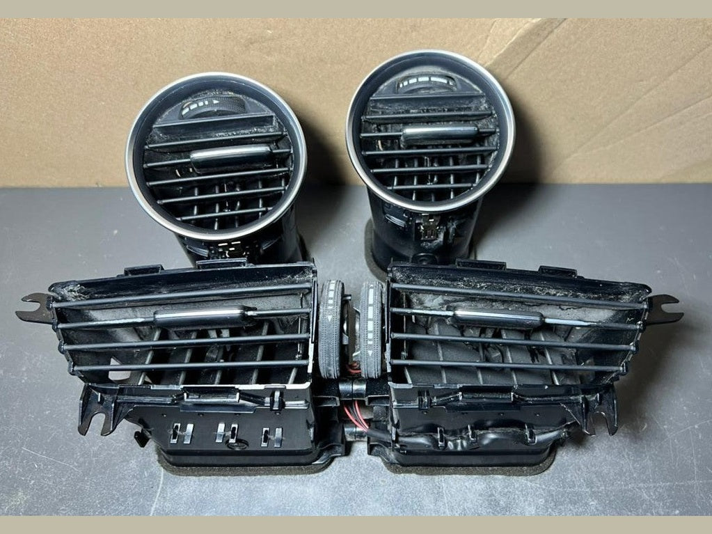 12-14 Mercedes W204 C300 C250 Front Center Dashboard  Heater A/C Air Vent Set