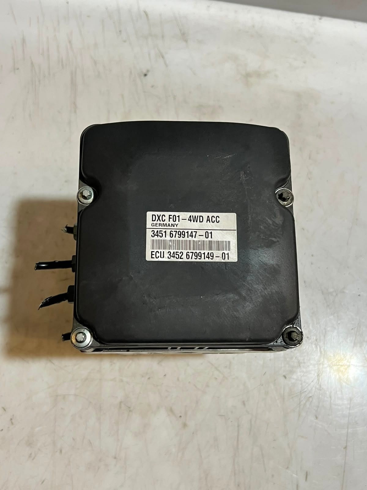 2010-2015 BMW 7 Series F01 F02 xDrive F07 GT F10 740i ABS Pump Module 6799147