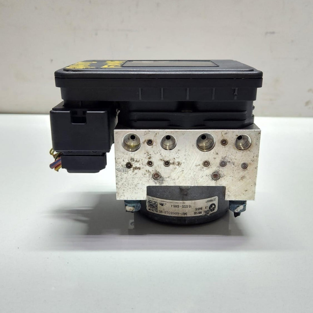 2014-2018 BMW 320i ABS Pump Control Unit 6868319 1 Series OEM