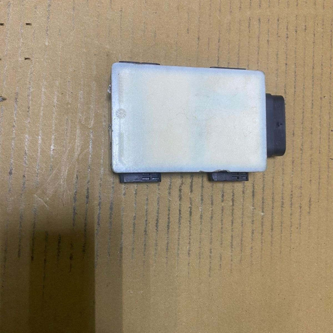 2016 BMW 750Li Blind Spot Radar Control Module 6881203 5 Ser G30 and 7 Ser G11 G