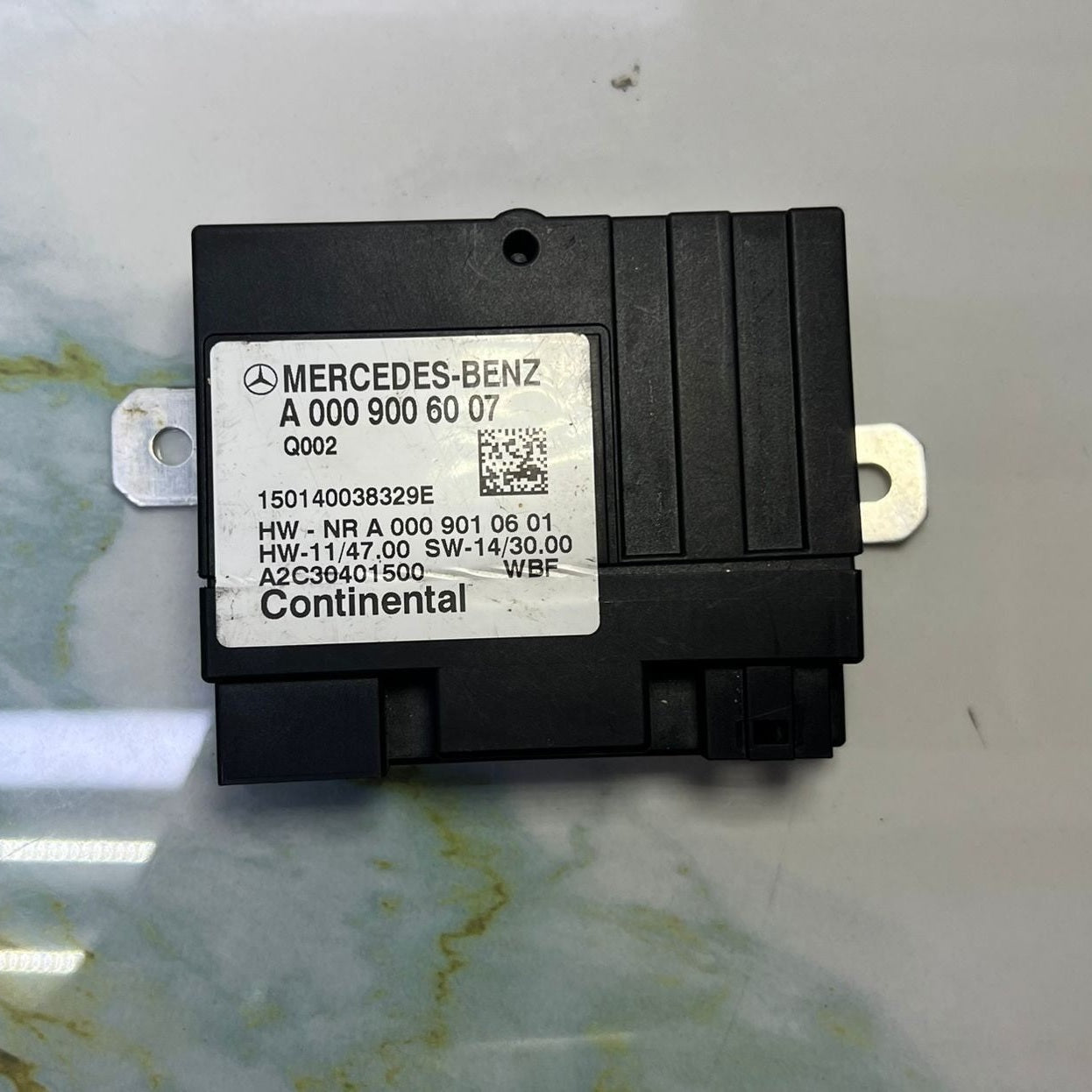 2008-2018 Mercedes-Benz C300 Fuel Pump Control Module A 000 900 60 07 W205 C-Cla