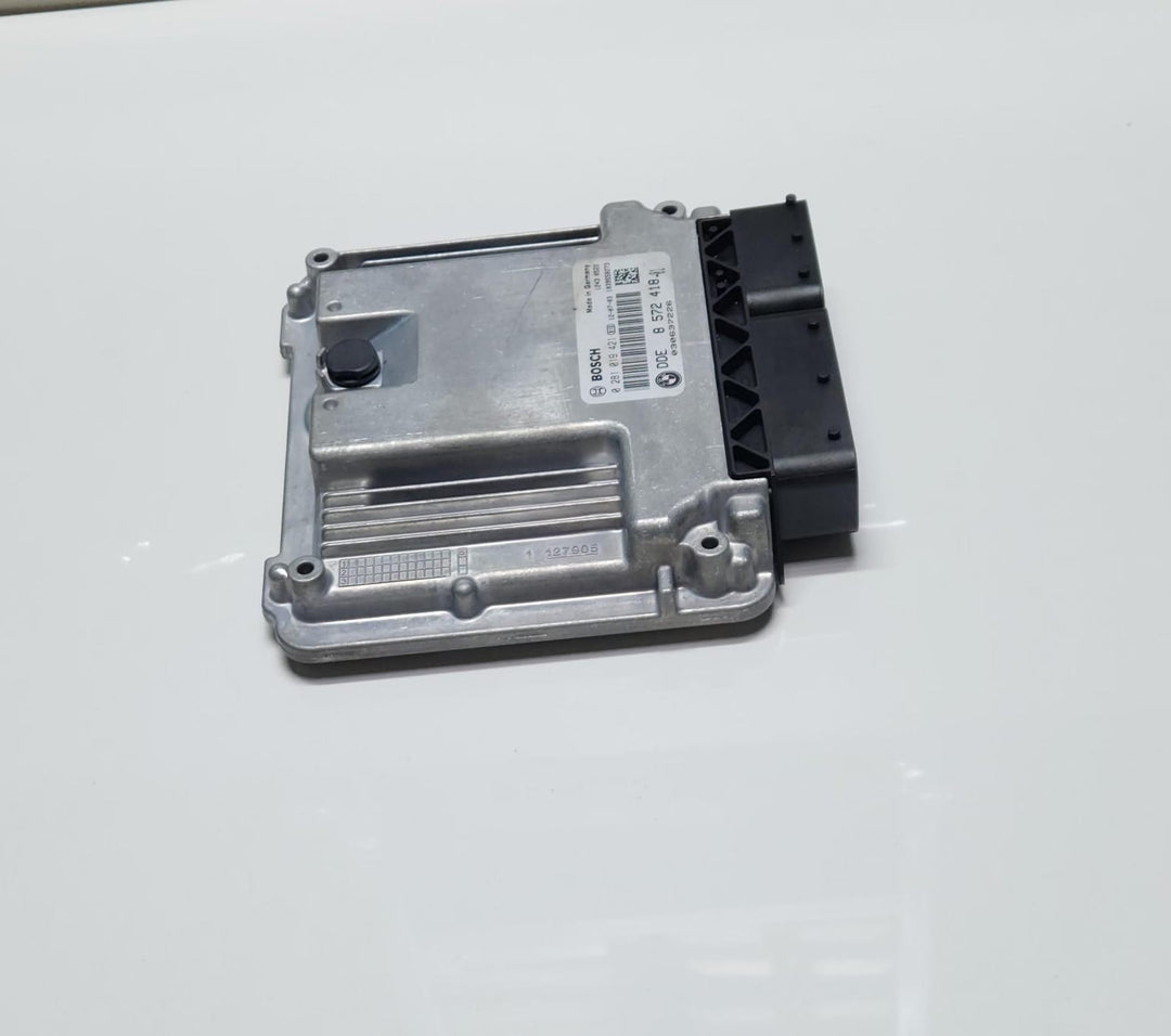 2012 BMW X3 Engine Control Unit 8572418 5 Series F10 520d and X3 F25 OEM 