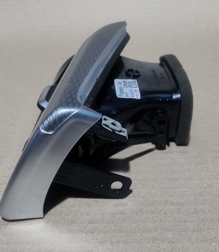 BMW G30 G31 G32 F90 RIGHT DASHBOARD AIR VENT GRILL TRIM RHD 9330858