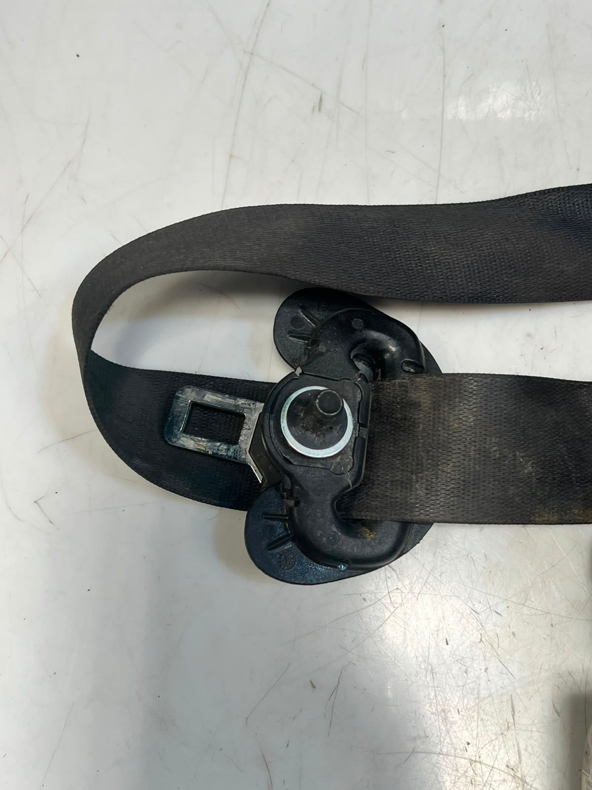 2006-2013 BMW X5 E70 Front Right Seat Belt Retractor 3061430