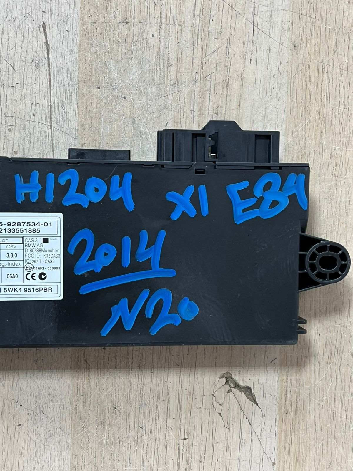 2013-2014 BMW X1 E84 N20 Engine Control Unit SET DME+ CAS2 + NO KEY 8617569