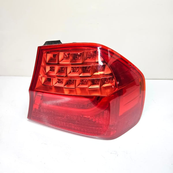 OEM BMW 3 Series E90 E91 Rear Right Taillight LED 4871732
