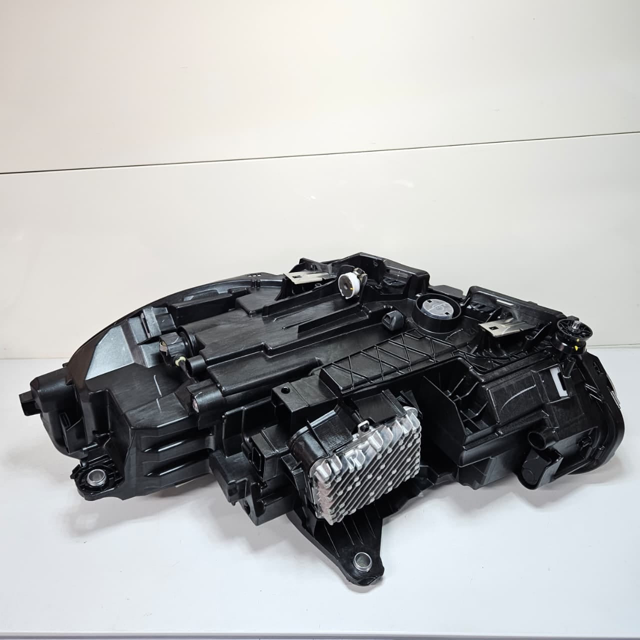 2025-2027 Genuine NEW BMW 2 Series F78 Right Headlight Laser LED 7886598