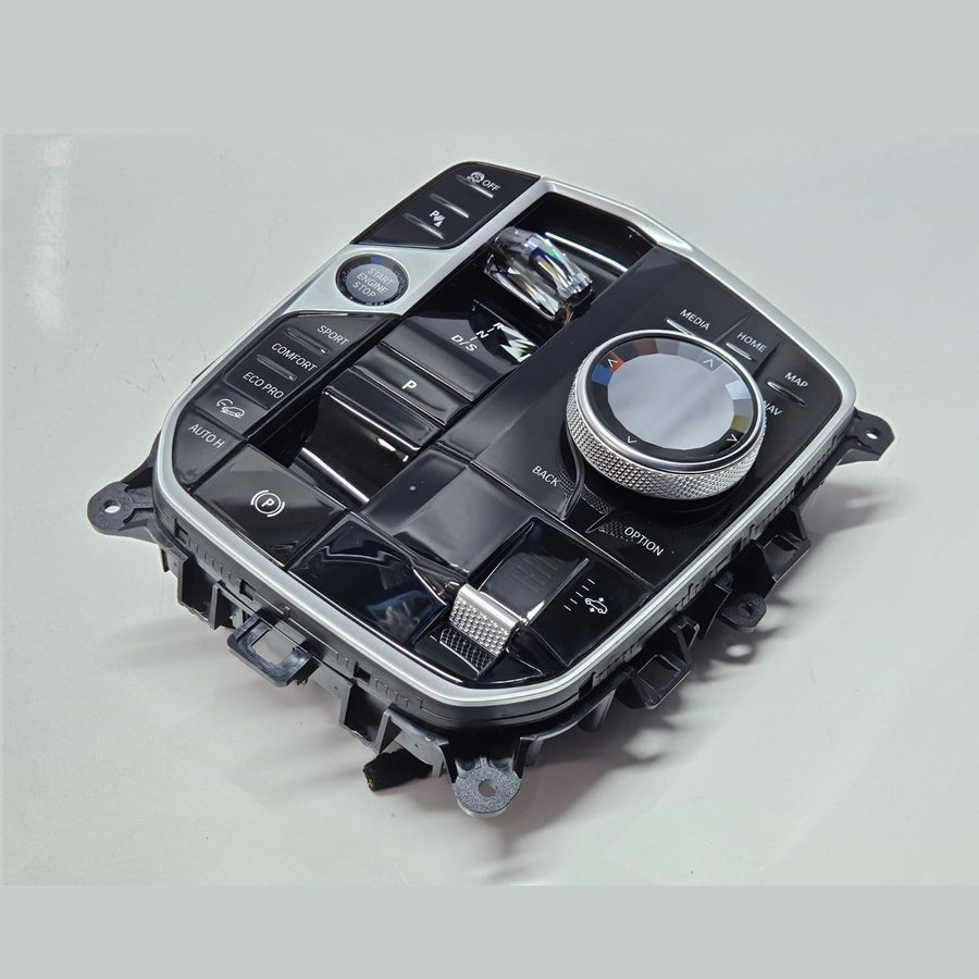 5A6AEE5-2022 BMW X7 G05 G06 Center Console Control Panel Gear Selector LHD OEM