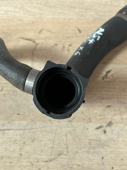 08-19 BMW E70 F71 F16 F15 X5 3.0L ENGINE COOLANT RADIATOR UPPER HOSE TUBE OEM