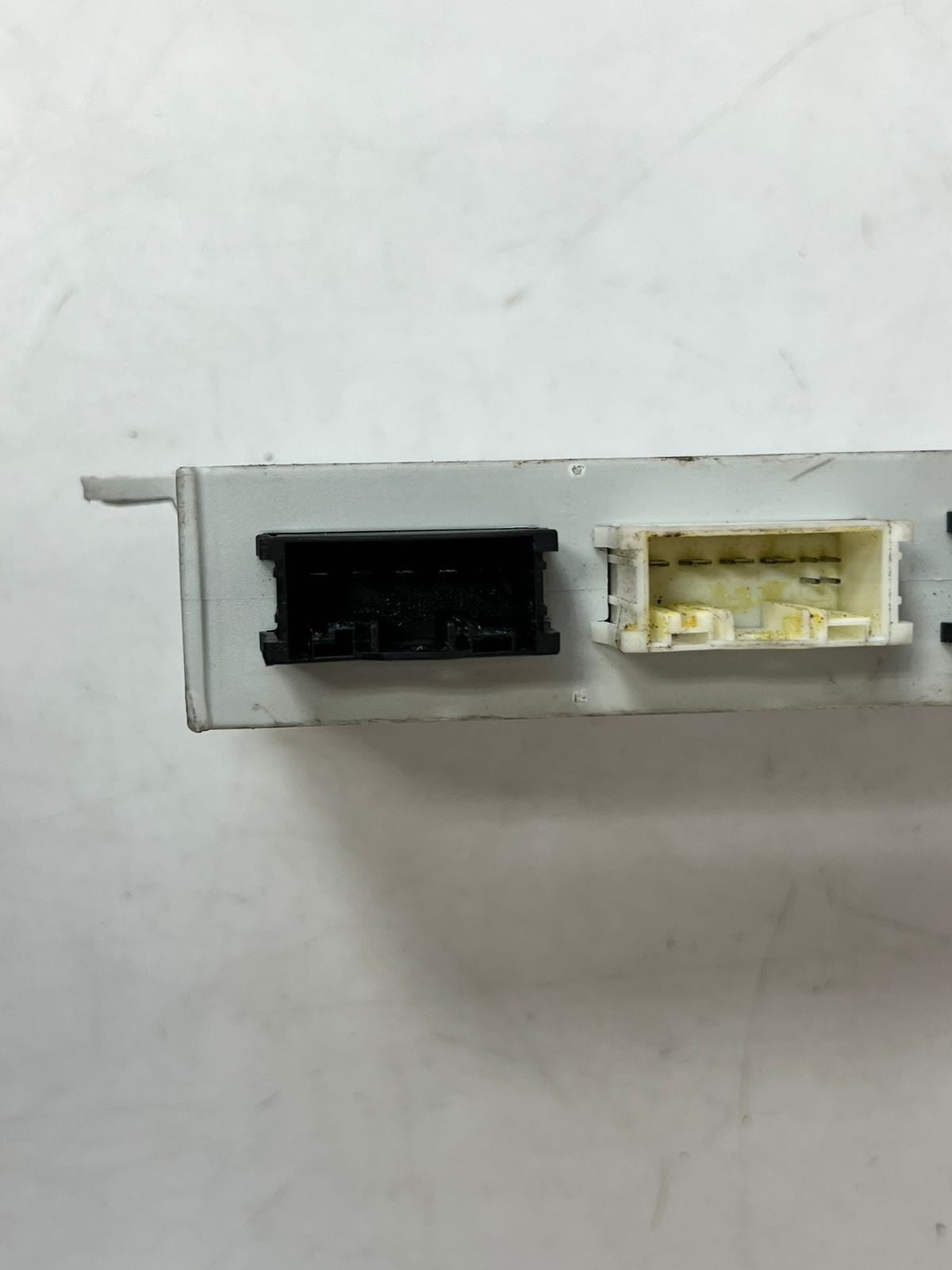 2017 BMW 5 F10 F11 Tailgate Boat Lid Control Unit Module 6135 7394651