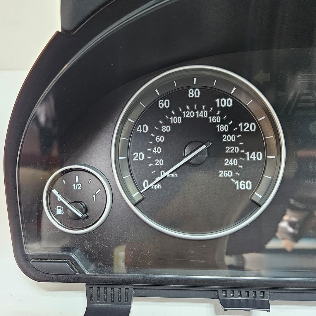 2009-2013 BMW F10 F25 535i Instrument Cluster Speedometer 9255587