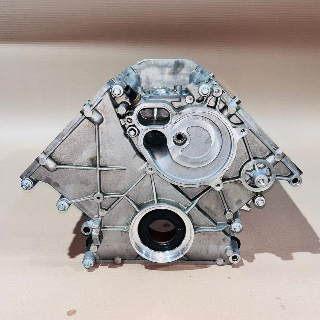 2017-2020 BMW M5 F90 4.4 V8 Engine Block ONLY 8093296 S63B44B 21163518