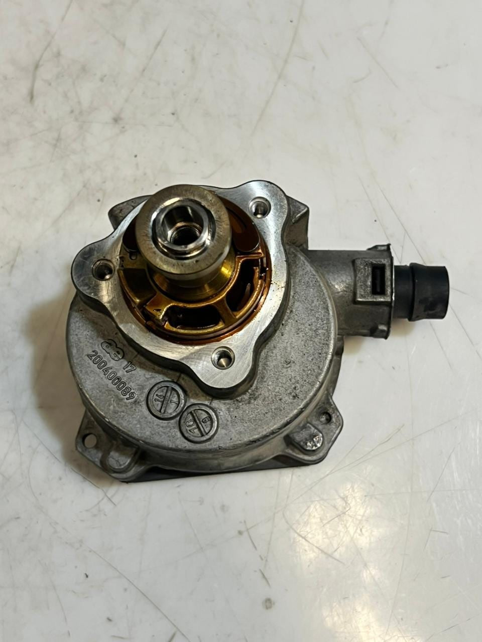 2009-2013 BMW 328i E60 E70 E81 E83 E90 X3 X5 Z4 Brake Vacuum Pump 7558344 OEM