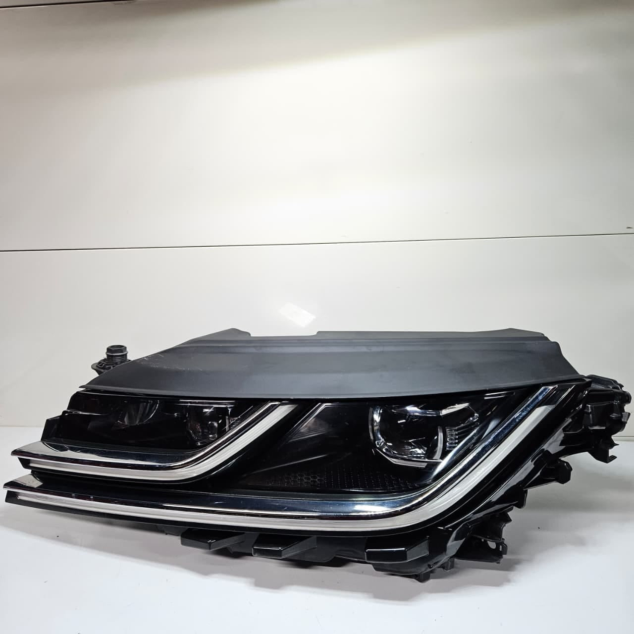2013-2017 Volkswagen CC Led Headlight 3GG941035 Left Side Used