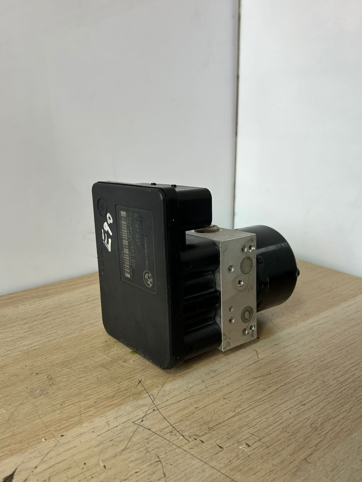 BMW 1 3 series E81 E82 E87 E90 E91 E92 ABS DSC BRAKE PUMP CONTROLLER 6787837