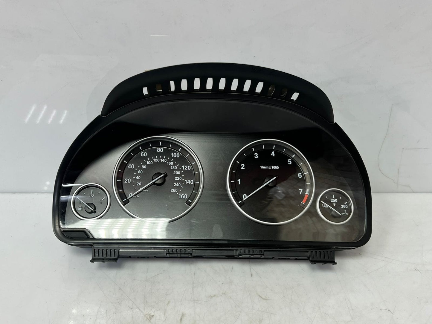 2011-2013 BMW 535i and 550i F10 Instrument Cluster Speedometer 9227605 OEM