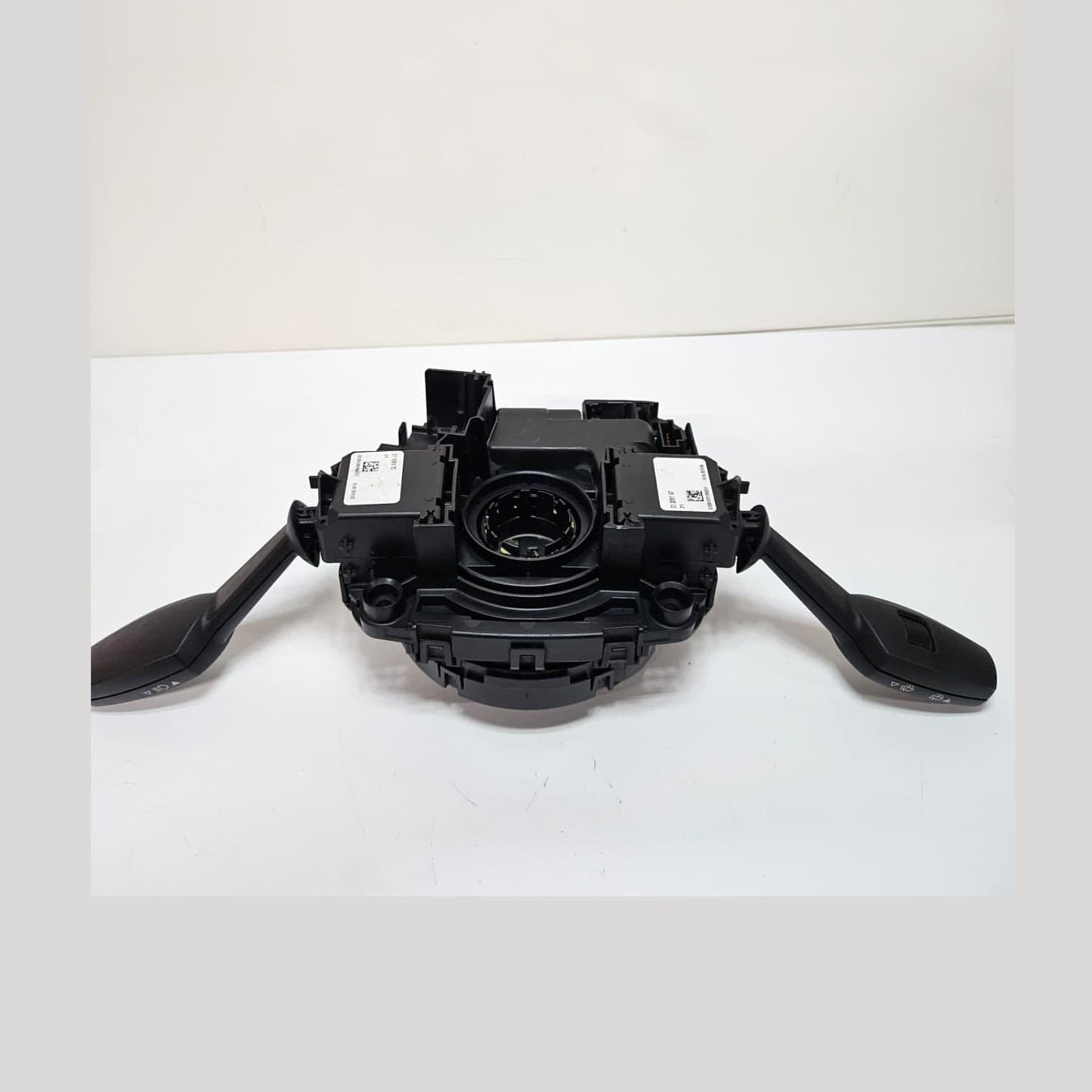 2012-2013 BMW E88, E90 X1 E84 118i Steering Column Switch 9123031
