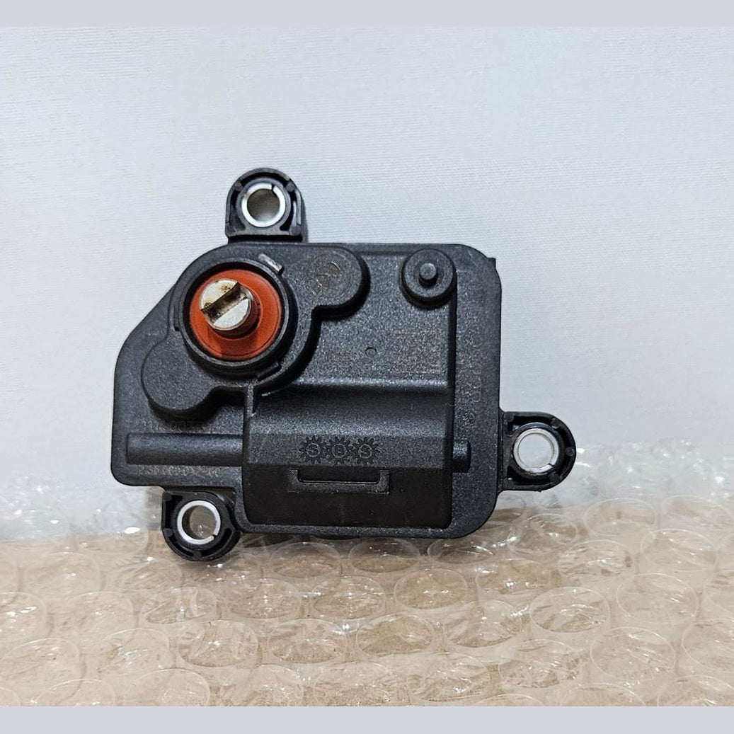 OEM BMW F90 F95 G07 G20 G21 G22 Muffler Exhaust Flap Actuator Motor 8686640