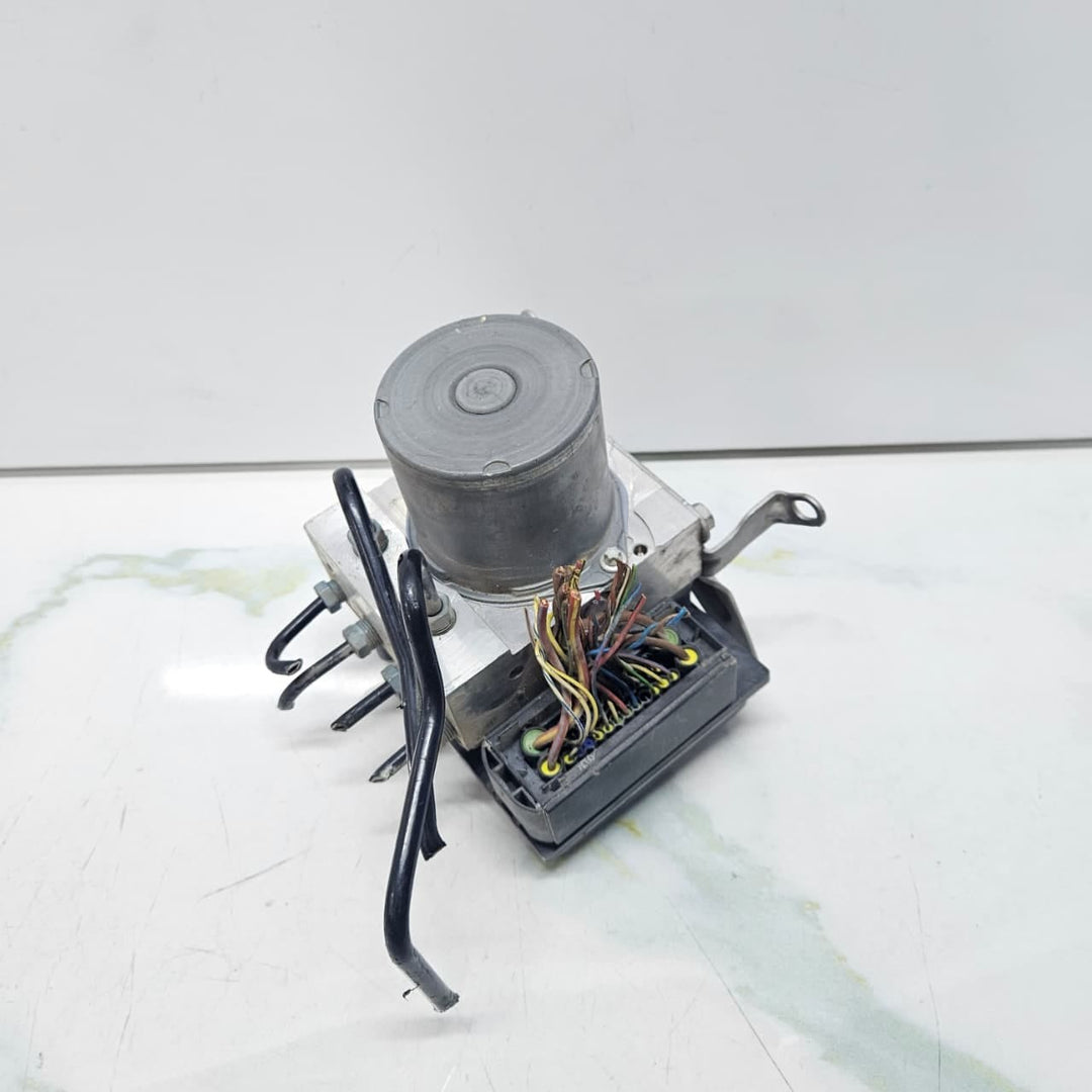 2013-2015 BMW X1 E84 ABS Anti-Lock Brake Pump Module 6860214