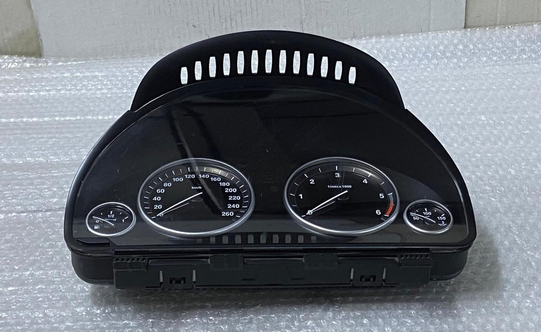 OEM BMW F10 2014 DIESEL SPEEDOMETER / INSTRUMENT PANEL CLUSTER 9348714