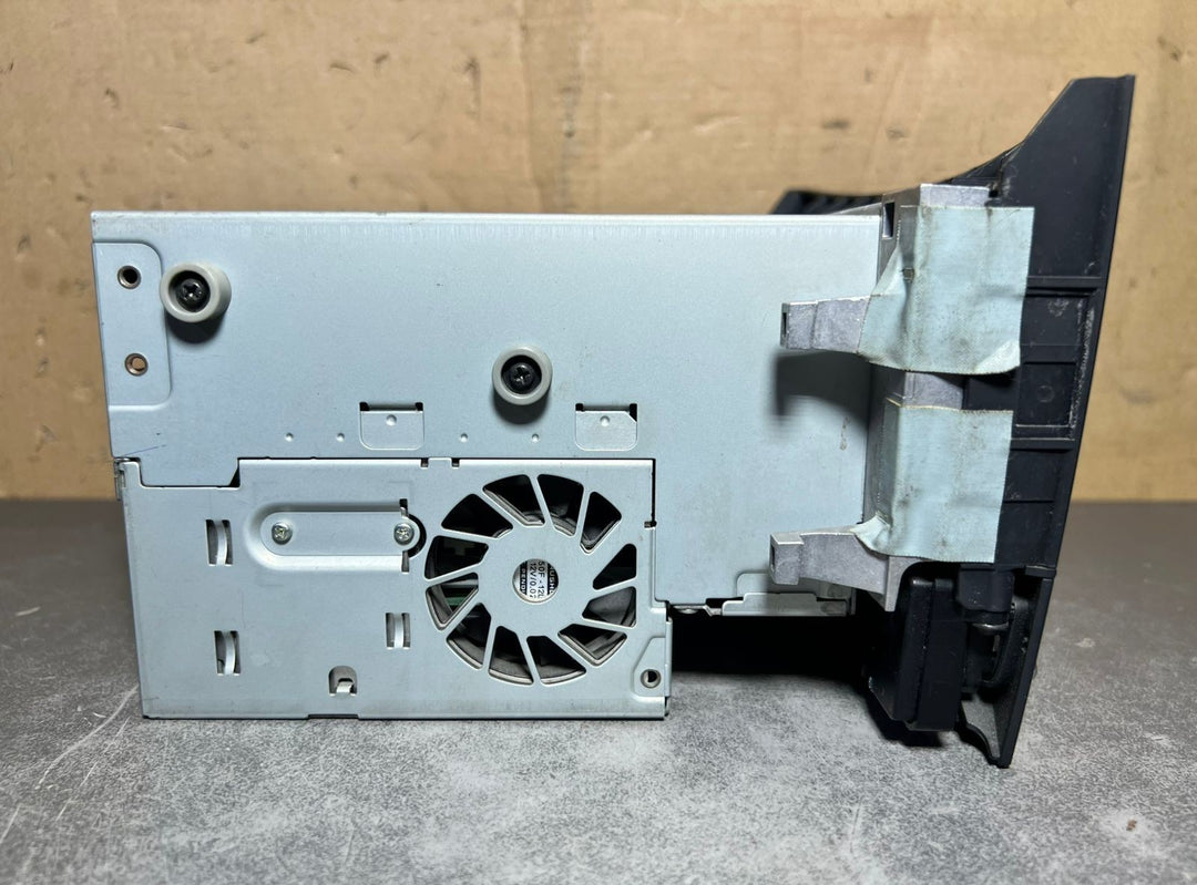 2011–2017 Mercedes-Benz W218 CLS-Class Head Unit CD Player A218 9006103 OEM