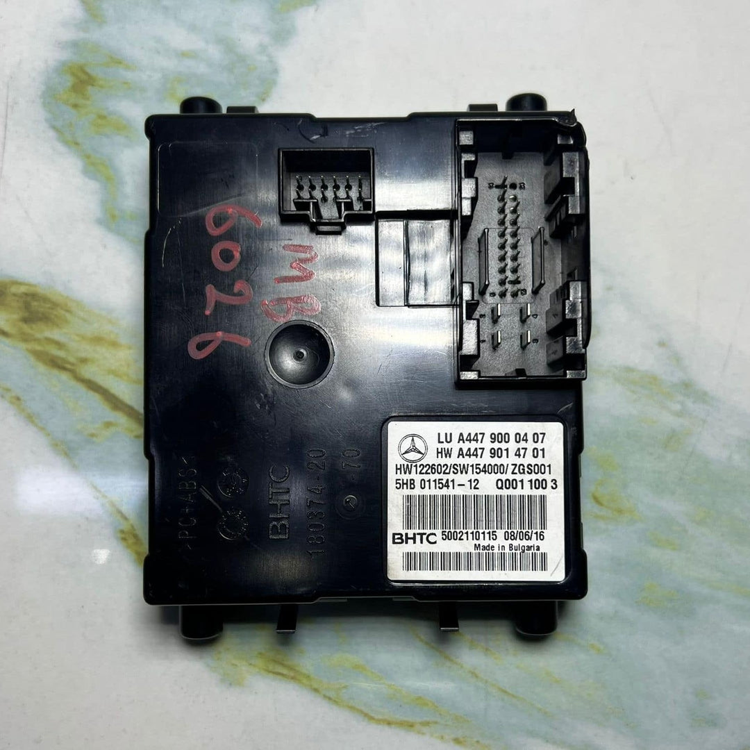 Mercedes-Benz Air Conditioning Control Module Unit A4479000407 W447 Vito V-Class