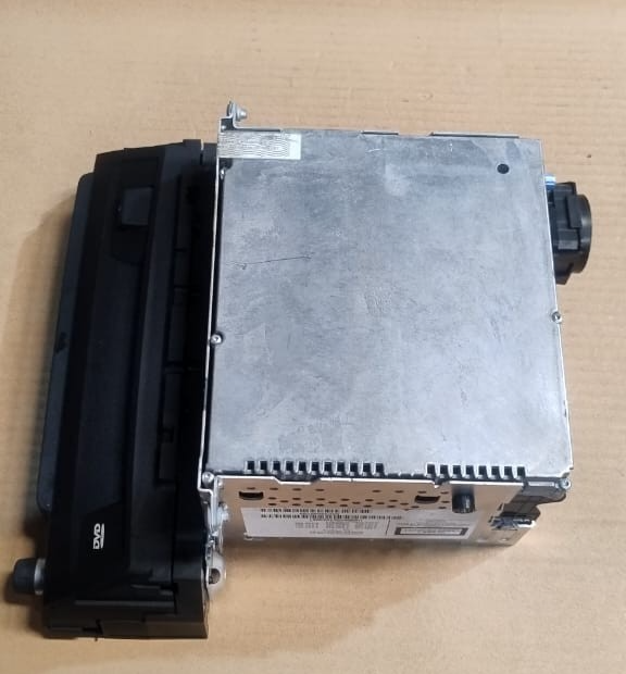 BMW X5 E70 CD RADIO PLAYER HEAD UNIT GENUINE BMW -  9147618