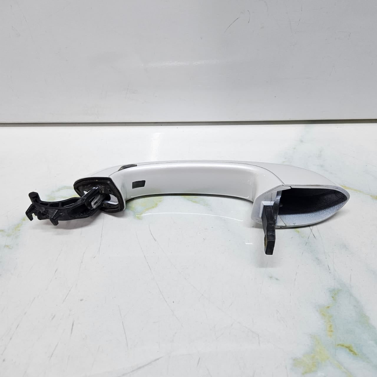 Genuine Brand New 2018 BMW X5 G05 X3 G01 Exterior Door Handle Rear Left 7470535