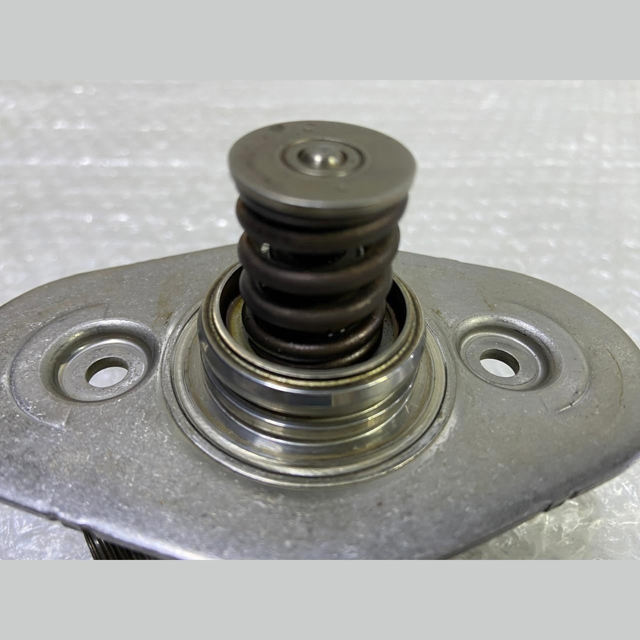 OEM BMW B38 B58 B46 F20 F22 F30 F31 F32 G30 High Pressure Fuel Pump 7642466