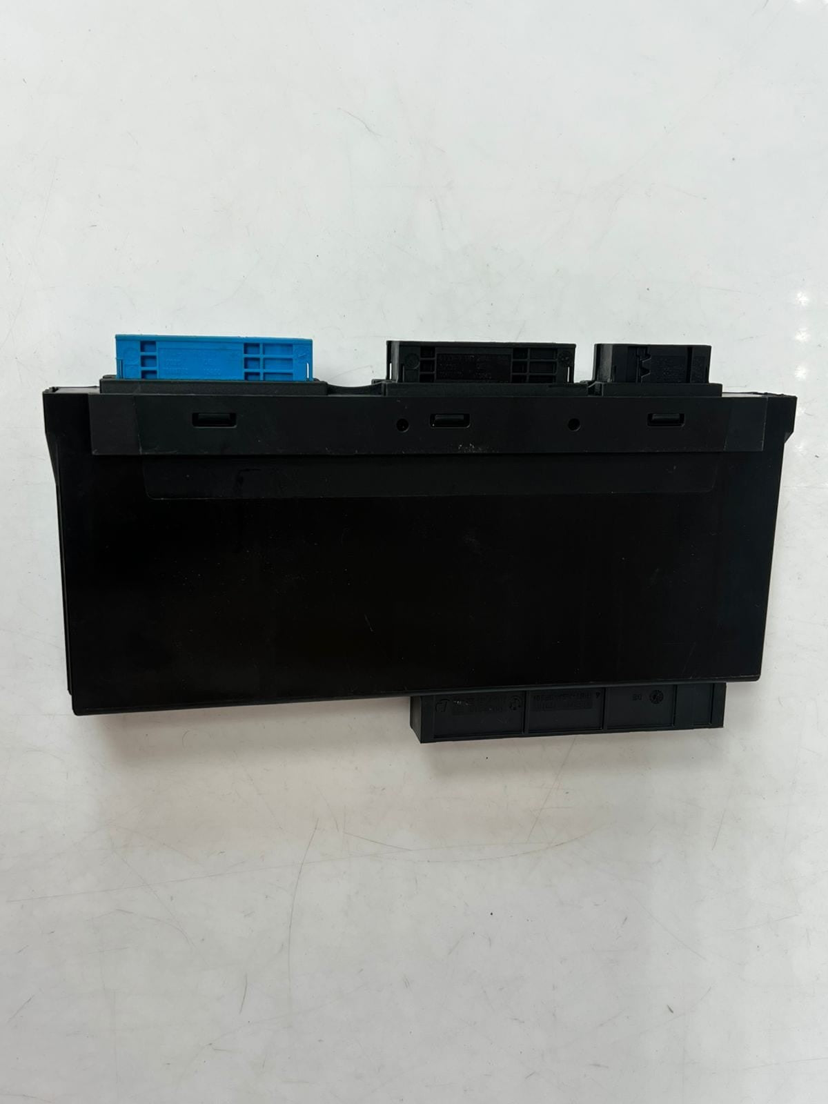 2010-2016 BMW 5 Series F10 520d, 528i Body Control Module BCM 9393667 OEM