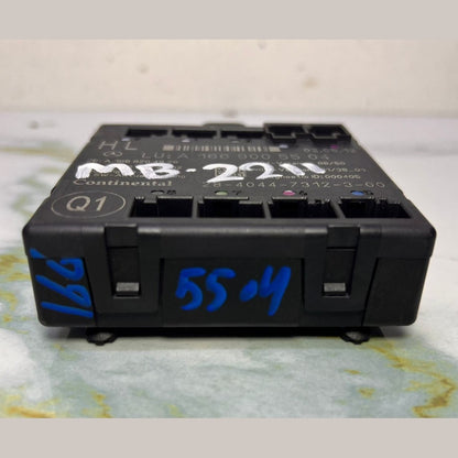 Mercedes-Benz Door Control Module Unit A 1669005504 M-Class W166