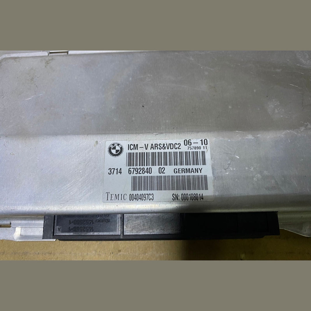 2009-2015 BMW 550i Suspension Control Module 6792840 5 Series F07 GT and 7 Serie