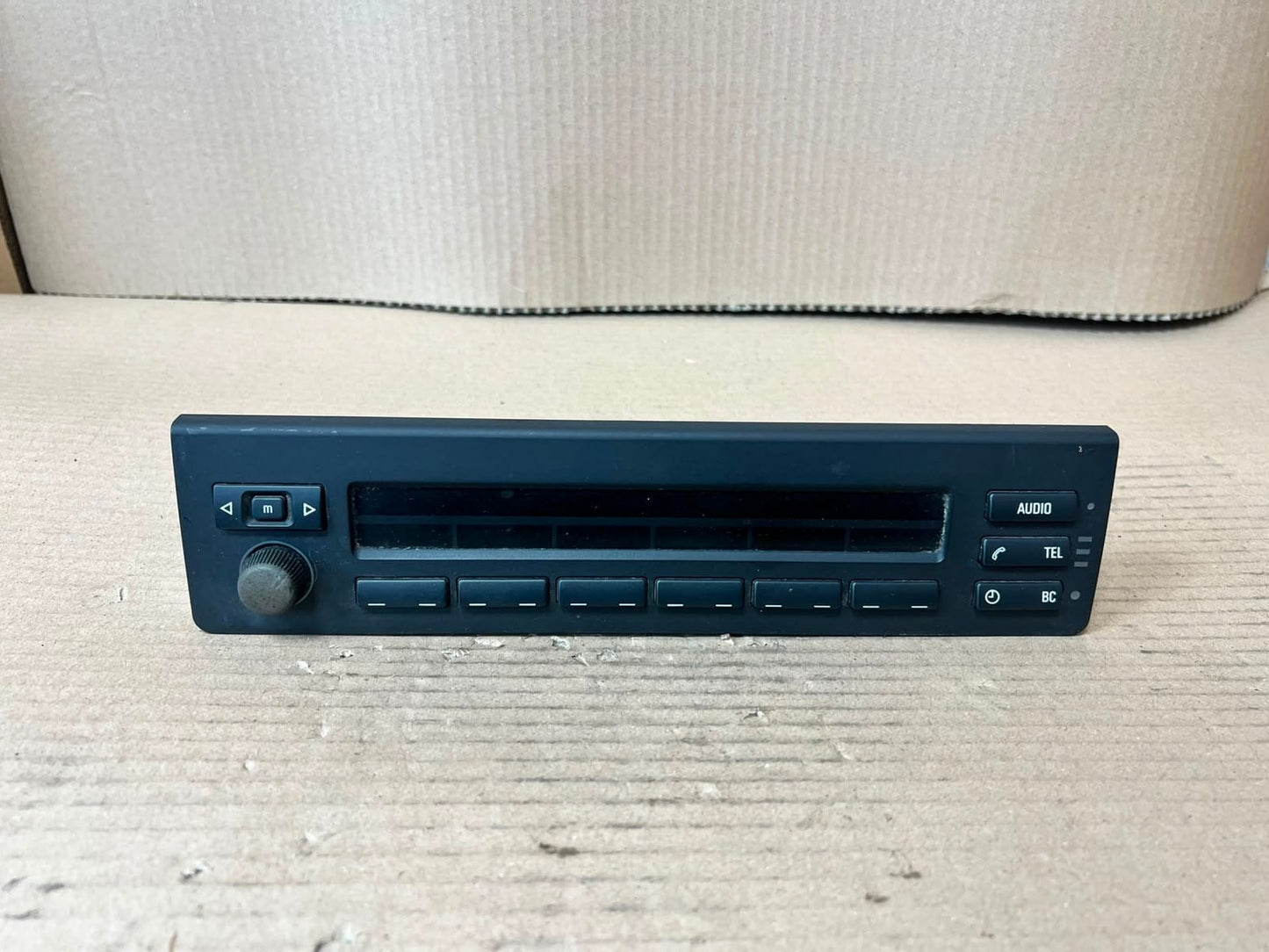 2000-2006 BMW X5 E53 Central Information Display Radio Tuner 6914606 OEM