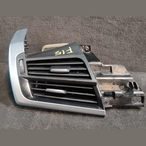 BMW X5 F15 / X6 F16 LÜFTUNGSGITTER ARMATURENBRETT LINKS TEILENR. 9252649