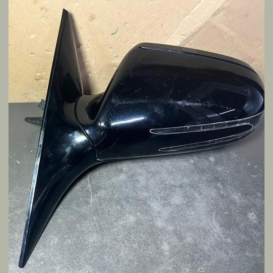 Mercedes-Benz W207 E-Class Left Side Mirror Foldable Signal Light A207 8101916