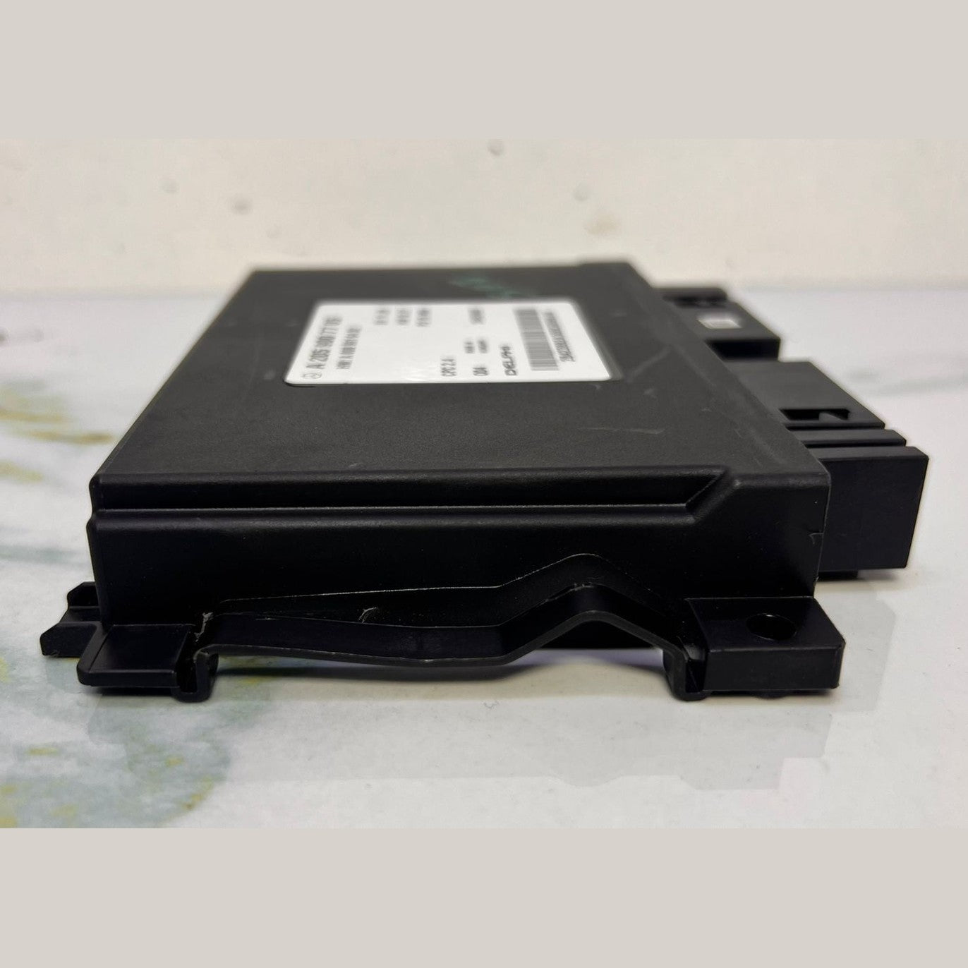 Mercedes-Benz W205 Drivetrain Control Unit A 205 900 77 05