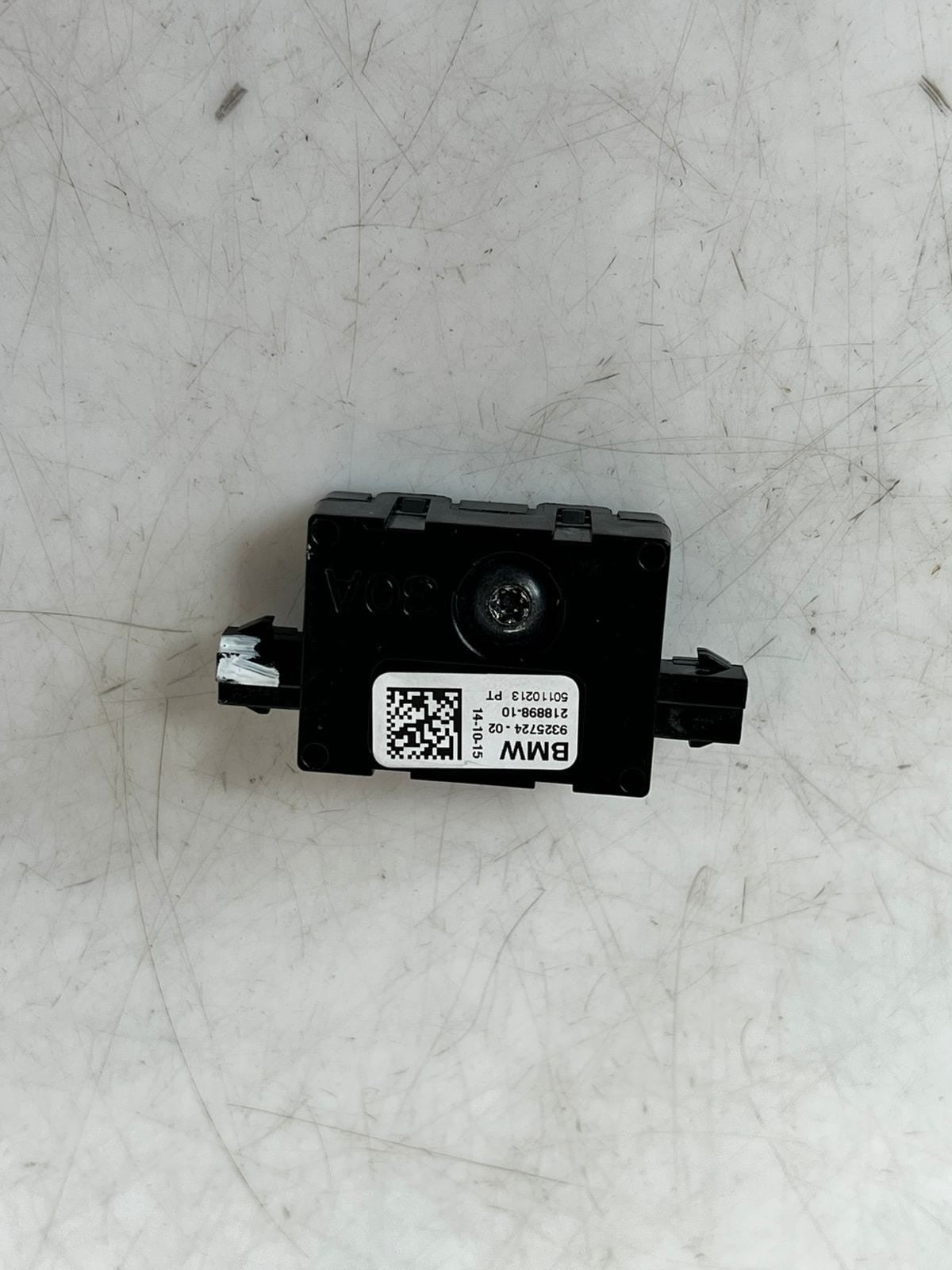 2016-2023 BMW M5 F90, G12, G30, and 530i Antenna Amplifier 9325724 OEM