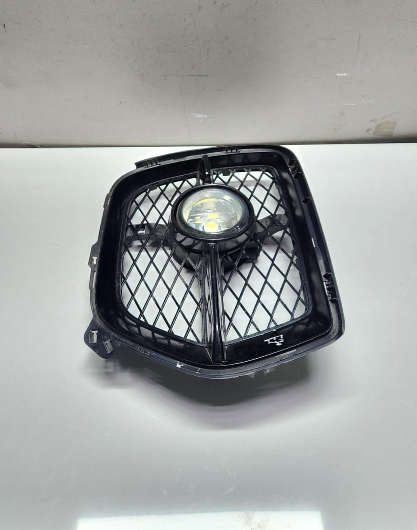 2008-2014 BMW X6 Front Right Fog Light Grille 7181010 X6 E71 E72