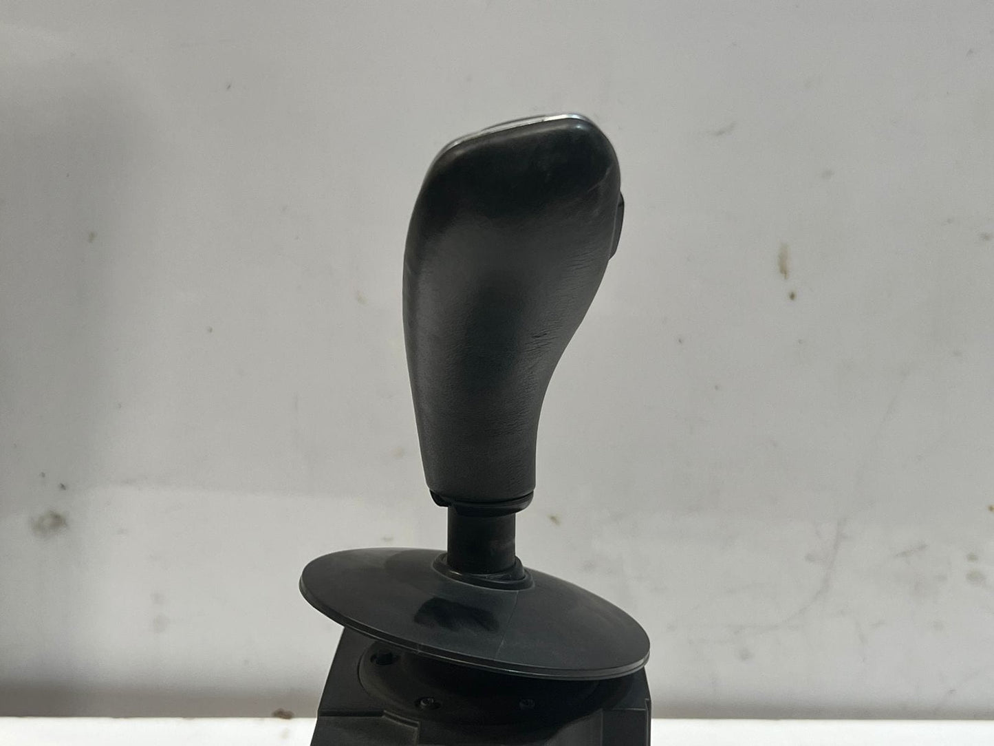 BMW 5 Series E60 and E61 Gear Shifter Selector Automatic 9165669 OEM