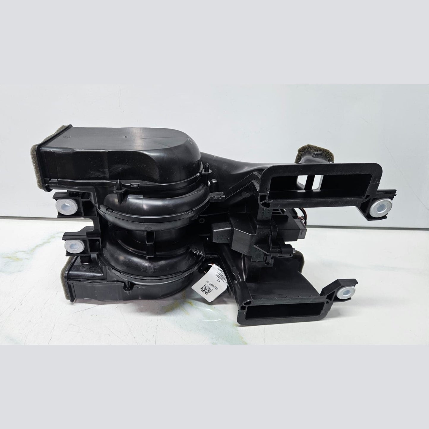 2016-2019 BMW 7 Series G11 740i 750i M760i, X5 G05, X7 Rear Blower Motor 9315950
