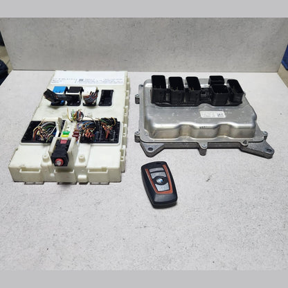 BMW F30 320i F32 N20 Engine Control Unit DME Set 8631725 OEM