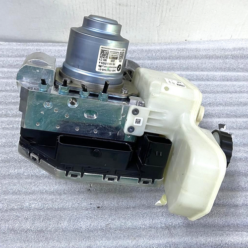 OEM BMW M3 G80M4 G82 G83 ABS Pump Modulator Controller Reservoir 7907545 7907546