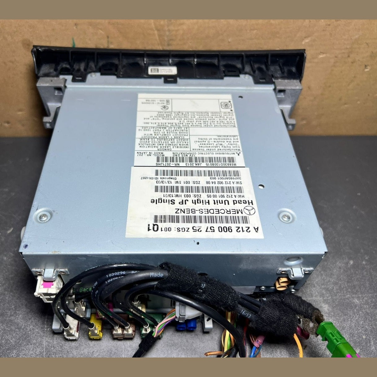 2012–2014 Mercedes-Benz W212 E-Class Head Unit CD Player A212 9005725 OEM