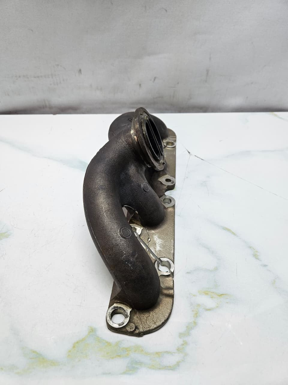 2015-19 BMW G11 G12 X5 G05 F15 with 4.4 V8 N63 engine Exhaust Manifold 8600288