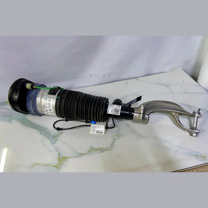 OEM BMW X7 G07 LCI Air shock absorber front left 7831561 ASSEMBLY 2020-2025