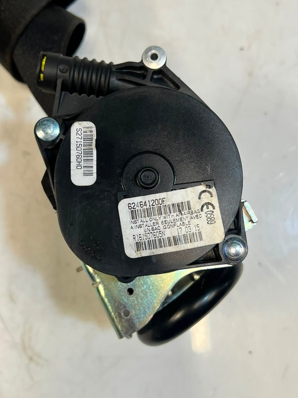 2014-2018 BMW X5 F15 Front Right Passenger Seat Belt Retractor 624641200F OEM