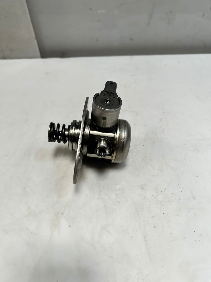BMW MINI F55 F56 F57 1.2 Petrol B38A12A B38 High Pressure Fuel Pump 7636881