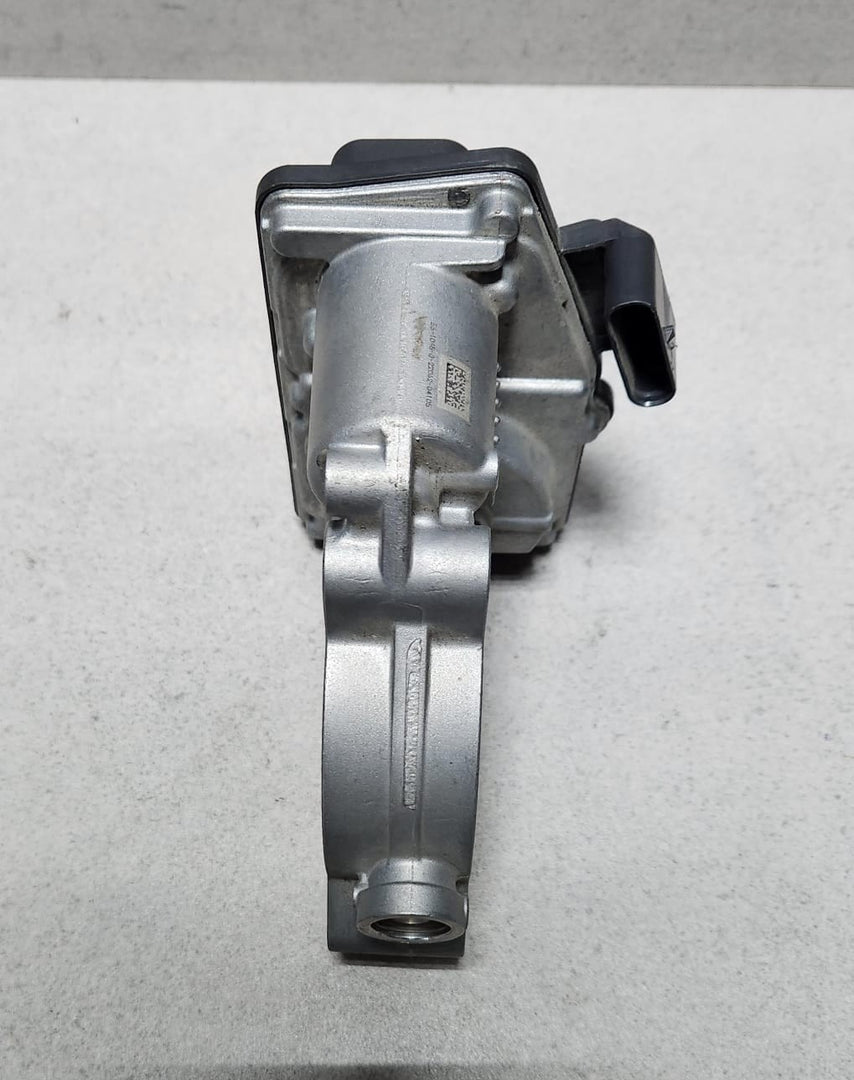 Genuine 2018-2020 BMW X2 Throttle Body 7619008 F48 G05 G07 G11 G1 G30 F90 F92