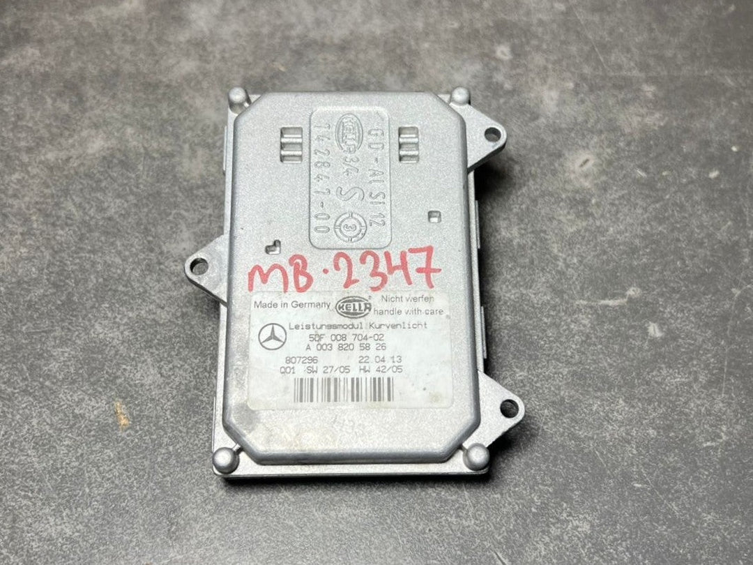 Mercedes W211 E350 Xenon Light Headlight Control Module Unit A003 8205826 OEM