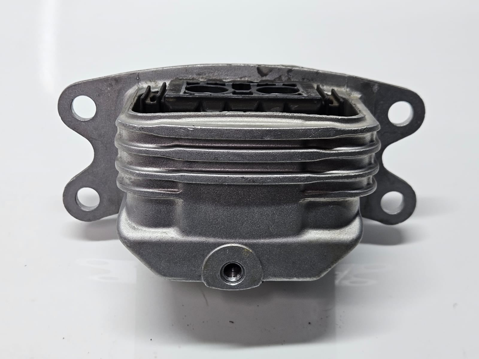 17276810-2014-2022 BMW X1 F48 Engine Cushion Motor Mount OEM